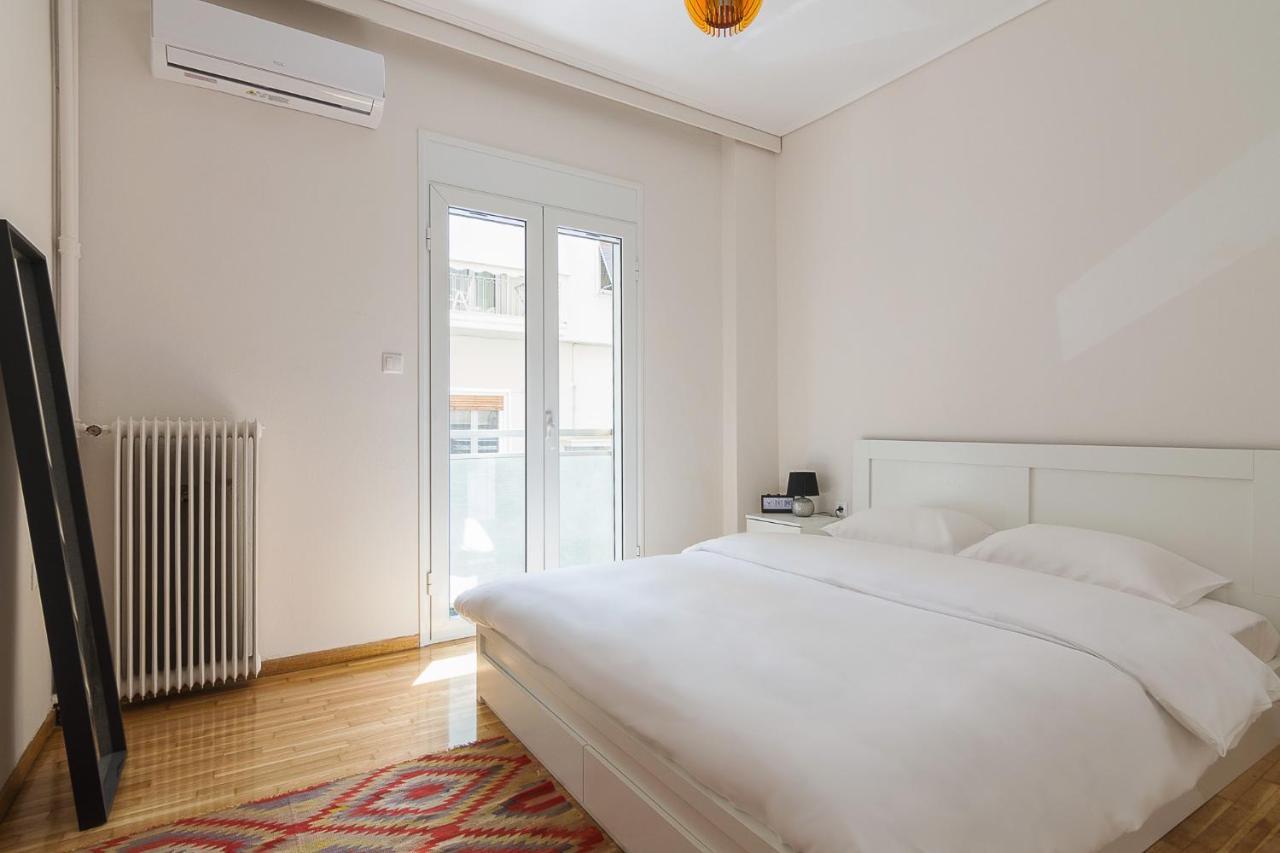 A Modern 2-Bedroom Apartment Near Areios Pagos Athen Eksteriør bilde