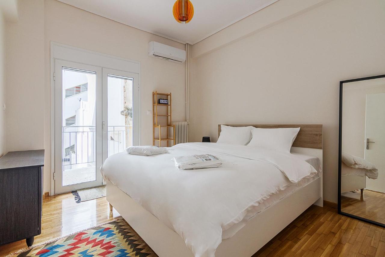 A Modern 2-Bedroom Apartment Near Areios Pagos Athen Eksteriør bilde